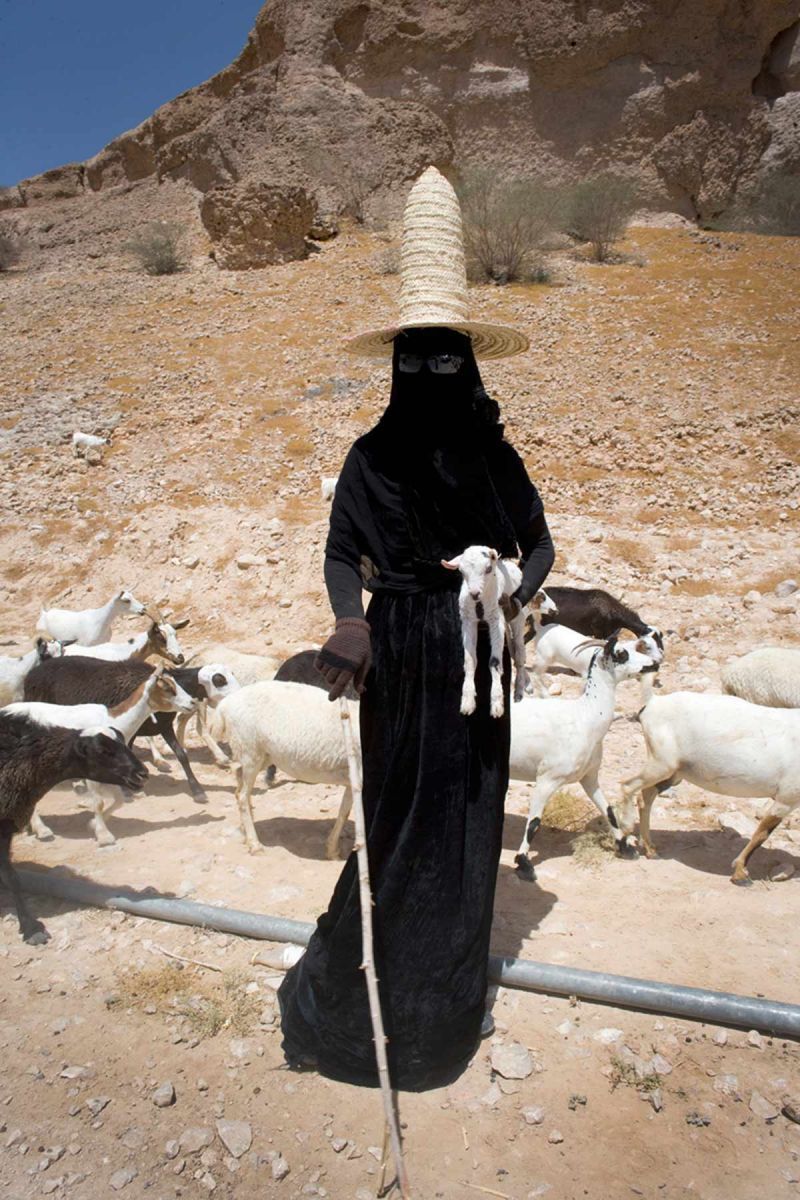 parkerandloulou:
“Hadramaut, Yemen, Goat Herder, photographer unknown
”
which scp is this