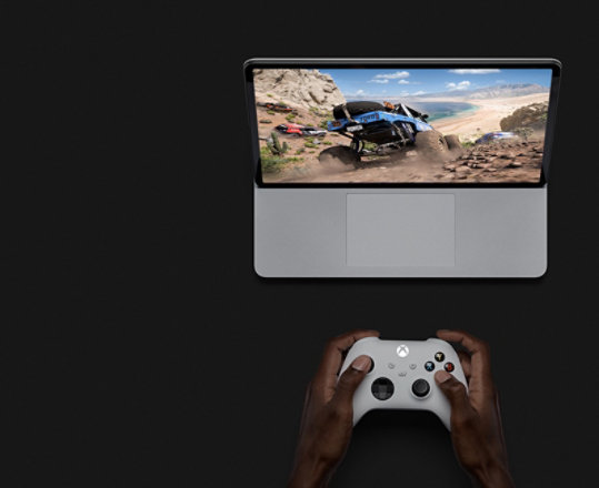 Surface Laptop Studio 採用舞台模式，用來玩遊戲。