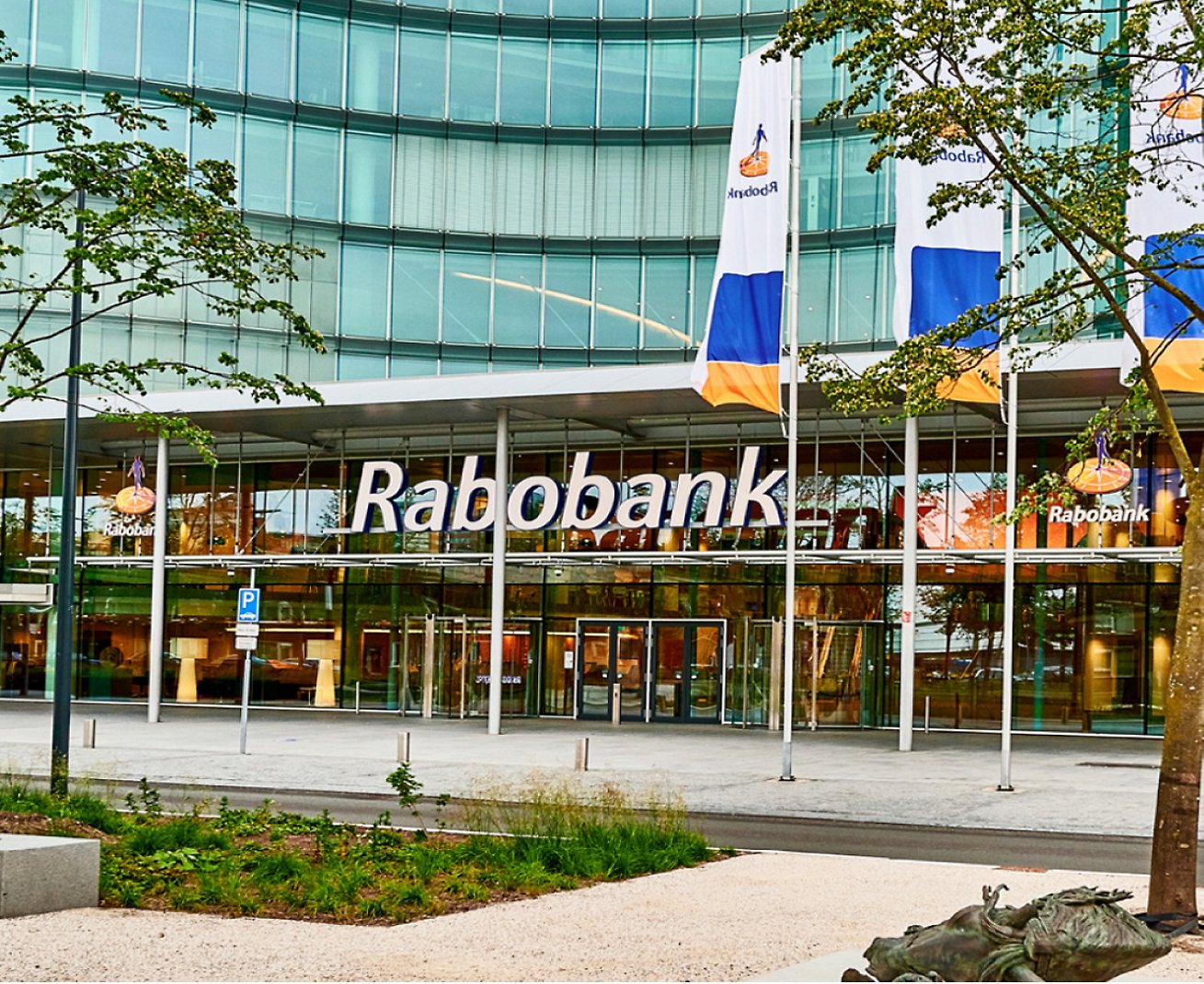 A building with a sign that says Rabobank.