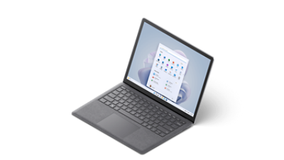 Surface Laptop 5 ditunjukkan dalam Alcantara 13.5 inci berwarna Platinum dari pandangan 3/4 dengan skrin mula Windows 11.
