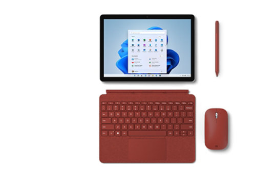 展示罌粟紅的 Surface 實體鍵盤保護蓋、Surface 手寫筆和 Surface 滑鼠。