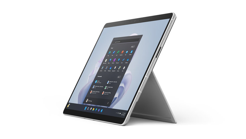 Wygenerowany cyfrowo obraz urządzenia Surface Pro 9 z 5G odwróconego bokiem