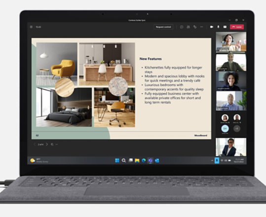 ภาพผู้นำเสนอ+ ของ Microsoft ข้างอุปกรณ์ Surface ซึ่งมีการสนทนาผ่าน Microsoft Teams อยู่บนหน้าจอ