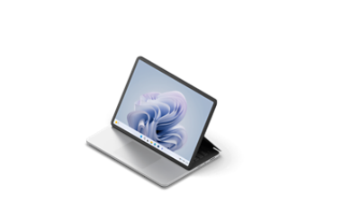 플래티넘 Surface Laptop Studio 2를 3/4 방향에서 본 모습