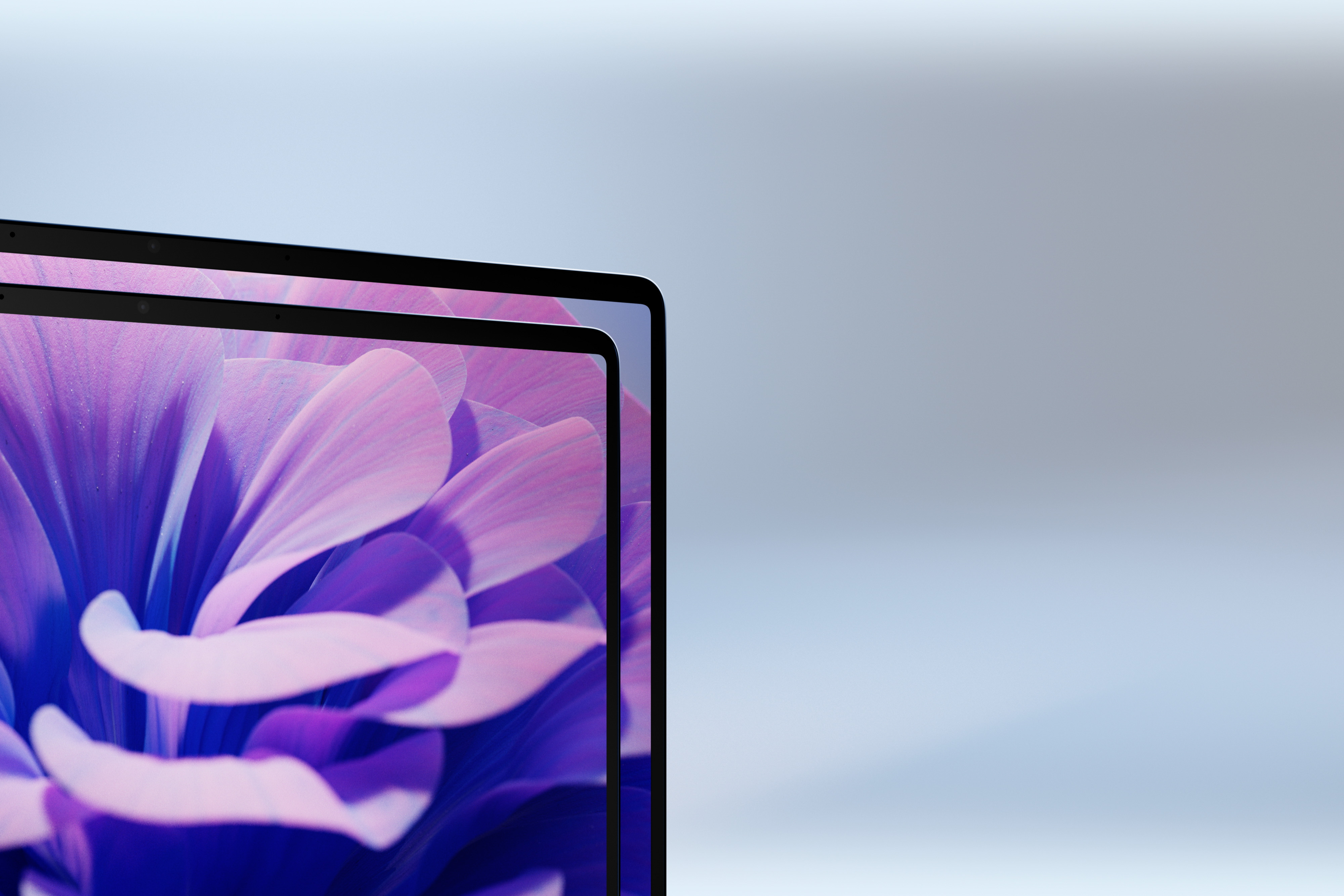 2 つのディスプレイ サイズ、薄型ベゼル、画面を紹介する、Surface Laptop のポスター画像。