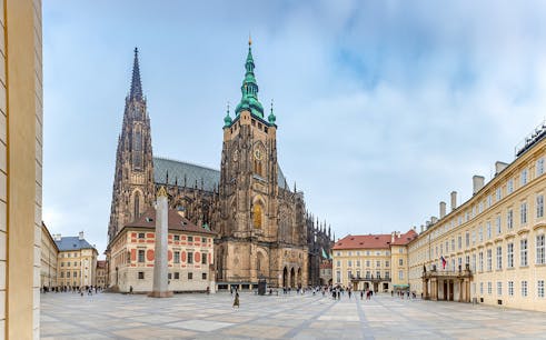 prague castle guided tour of interiors & exteriors with entry tickets-1