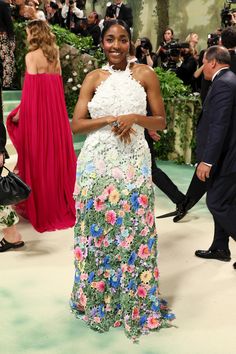 Met Gala 2024 Red Carpet Looks: See Every Celebrity Outfit and Dress | Vogue Vogue, Gowns, Celebrity Style, Outfits, Celebrity Dresses, Nice Dresses, Celebrity, Met Gala, Vogue Dress