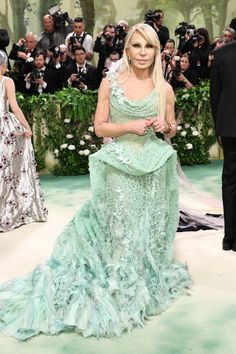 Met Gala 2024 Red Carpet Looks: See Every Celebrity Outfit and Dress | Vogue