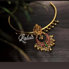 Bijoux, Gold Jewellery, Gold Pendant Jewelry, Gold Jewellery Design Necklaces, Gold Jewelry Indian, Gold Necklace Designs, Gold Jewelry Simple Necklace, Jewellery Designs, Gold Necklace