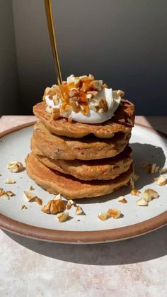 video making carrot cake pancakes with a few ingredients