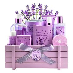 Nourish and replenish your tired, overworked skin with the 12 pc Lavender bath gift set from Lovery featuring a unique assortment of body pampering products. Transform the bathtub into a place of relaxation and take a moment out of your busy week for something that is just for you. Lavender rejuvenates with anti-aging effects that keep skin soft and glowing it helps skin absorb and retain moisture to keep from drying out.12-piece set includes:300ml shower gel210ml bubble bath100ml body lotion30m