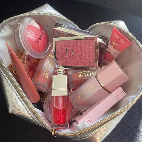 @beautyby.lita on Instagram: "Pink goodies 💕💗💞🌹🎀💖" Eye Make Up, Cosmetics, Makeup Items, Makeup Bag Essentials, Perfume Brands, Makeup Bag, Makeup Kit, Makeup Brands, Sephora