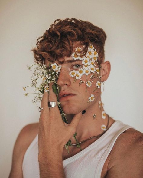 25 Easy Photoshoot Ideas to try at Home. Click the photo for the whole list! Pictured here: stick flowers to your face portrait shoot @joshjjo Portraits, Portrait, Photography Poses, Pose, Fotografia, Fotografie, Photoshoot, Photoshoot Concept, Photoshoot Inspiration
