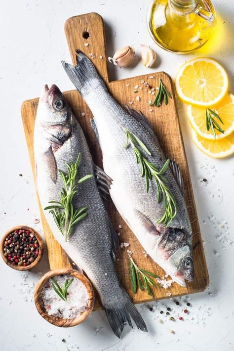 Bruschetta, Fish Dishes, Cooking Fish, Fatty Fish, How To Cook Fish, Cleaning Fish, Fish And Seafood, Frozen Fish Fillets, Fish Food Photography