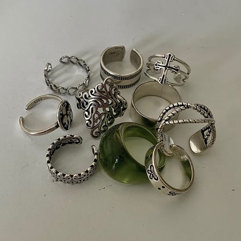Emo Style, Grunge, Outfits, Vintage, Grunge Jewelry, Grunge Accessories, Cottagecore Jewelry, Indie Jewelry, Grunge Ring