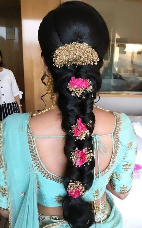 Indian Bridal hair style Design, Bollywood, Ideas, Hairstyles For Indian Wedding On Lehenga, Indian Bridal Hairstyles, Indian Bridal Hairstyles For Reception, Indian Hairstyles For Saree, Reception Hairstyles Indian Brides Saree, Hairstyle For Indian Wedding