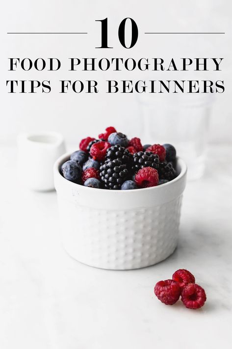 If there’s something I constantly get asked about, it’s food photography. It’s true that it’s a world on its own and there’s a whole lot to learn. In the meantime let’s start with these 10 food photography tips for beginners, perfect for foodies and bloggers.  10 Food Photography Tips for Beginners | Cravings Journal  #food #photography #styling #foodphotography #foodstyling #tips #tip #guide #chef Photography Beginners, Food Photography Composition, Sports Photography Tips, Food Photography Background, Food Photography Tutorial, Food Photography Props, Photo Food, Photography Styling, Food Photography Tips