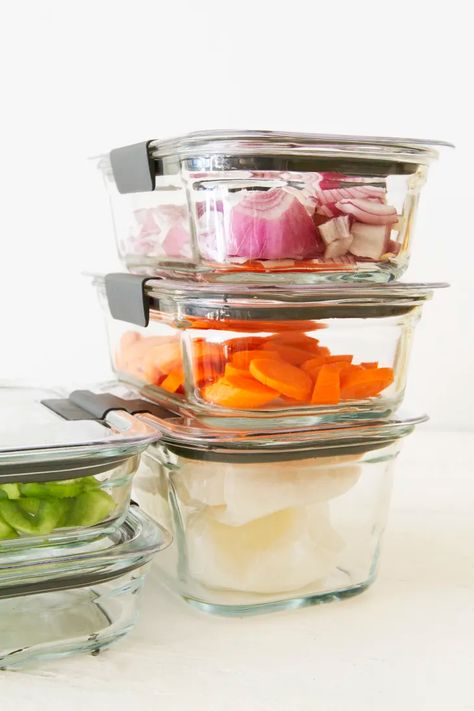 Rubbermaid Brilliance Glass Food Storage Containers Review | Kitchn Food Storage, Lunches, Glass Food Storage Containers, Food Storage Boxes, Food Storage Containers, Glass Food Storage, Plastic Container Storage, Storing Produce, Pot Lid Organization