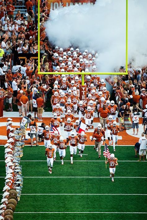 Texas, College American Football, American Football, Texas Football, American Football League, Texas Longhorns Football, American Football Team, Football Stadiums, Ncaa Football