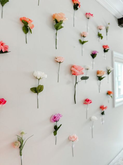 Upcycling, Decoration, Diy, Spring Wall Decor, Flower Wall Decor, Easter Wall Decor, Hanging Flower Wall, Floral Wall Decor, Diy Flower Wall