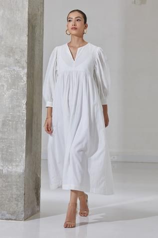 Shop for The Summer House White Veallai Organic Cotton Dress for Women Online at Aza Fashions Organic Cotton Dress, Cotton Linen Dresses, Linen Dresses, Cotton Summer Dresses, Cotton Style, Cotton Dress Summer, Cotton Dresses, Linen Summer Outfits, Casual Cotton Top