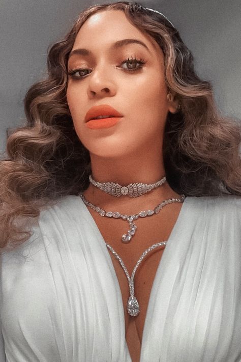 Queen Bee Beyonce, Beyonce Photos, Beyonce Outfits, Beyonce Knowles Carter, Beyonce Style, Instagram Christmas, Beyoncé Giselle Knowles-carter, Solange Knowles, Beyoncé Giselle Knowles