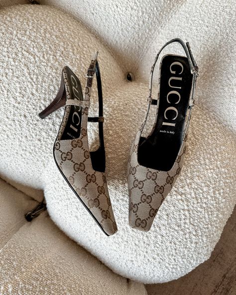 Heel Photography, Slingback Heels Outfit, Gucci Shoes Women, Shoes Instagram, Pumps Outfit, Trending Heels, Gucci Pumps, Gucci Boots, Gucci Heels