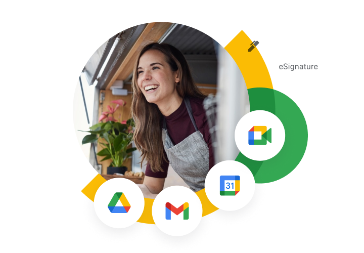 Representación gráfica de los íconos de los productos Google Drive, Gmail, Calendario de Google, Google Meet y firma electrónica alrededor de la imagen de una mujer sonriendo. 