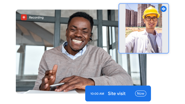 Een man voert een Google Meet-gesprek met een bouwvakker op een bouwplaats. 