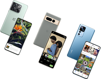 3 台の Android スマートフォンの表と裏の画像。