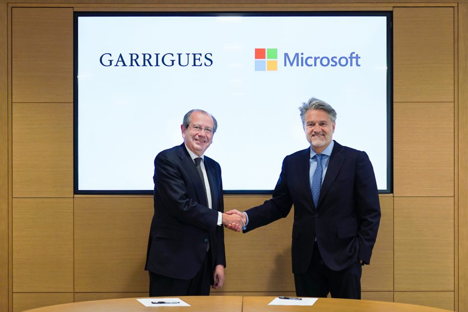 Garrigues y Microsoft firman un acuerdo de colaboración estratégico para impulsar la innovación y el uso de la IA