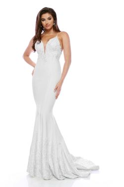 Style 31550 Zoey Grey White Size 0 Wedding Floor Length Tall Height Mermaid Dress on Queenly