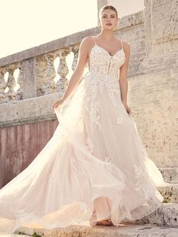 Style LARAMIE Sottero and Midgley White Size 8 Laramie V Neck Tall Height A-line Dress on Queenly