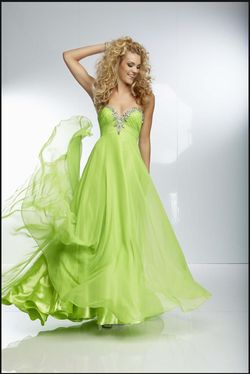 Mori Lee Paparrazi 95072 Green Size 16 $300 Tall Height A-line Dress on Queenly