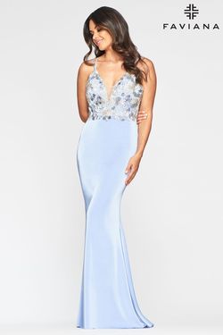 Style S10475 Faviana Blue Size 2 Straight Dress on Queenly