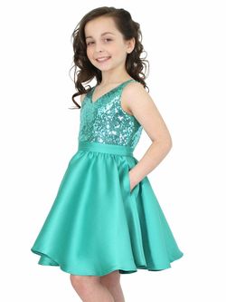 Style K6002 Marc Defang Green Size 00 Midi Prom Cocktail Dress on Queenly