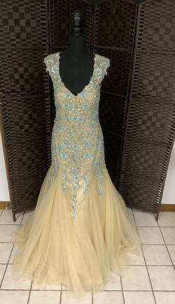 Tony Bowls Multicolor Size 6 Backless $300 Tulle Mermaid Dress on Queenly