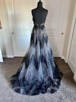 Sherri Hill Black Size 2 Overskirt Sequined Prom A-line Dress on Queenly