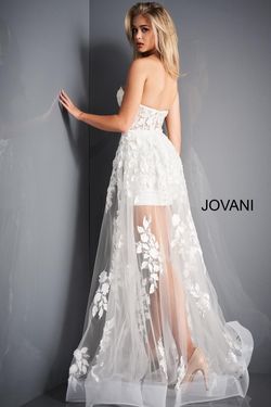 Style 02845 Jovani White Size 6 Tall Height Prom A-line Dress on Queenly