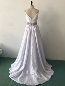 Style -1 One Couture White Size 4 Jewelled Wedding Cotillion Ball gown on Queenly