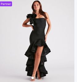 Windsor Black Size 8 Appearance Jersey Wedding Guest Side slit Dress on Queenly