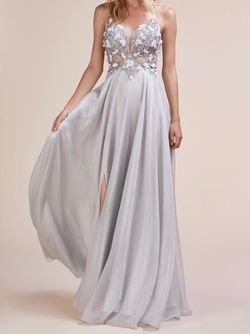 Style AO679 Andrea & Leo Couture Silver Size 6 Backless Ao679 Prom Ball gown on Queenly