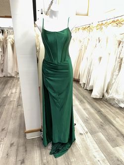 Style DM 11044 Dave and Johnny Green Size 10 Fitted Floor Length Side slit Dress on Queenly