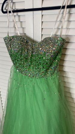 Style 71435 Sparkle Green Size 12 Prom Tulle Ball gown on Queenly