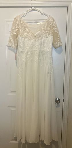 JJs House White Size 16 Jersey Plus Size Wedding Medium Height A-line Dress on Queenly
