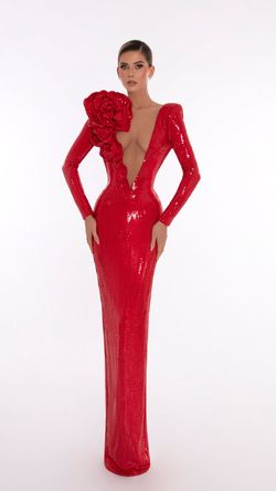 Style AD5605 Albina Dyla Red Size 0 Pageant V Neck Side slit Dress on Queenly