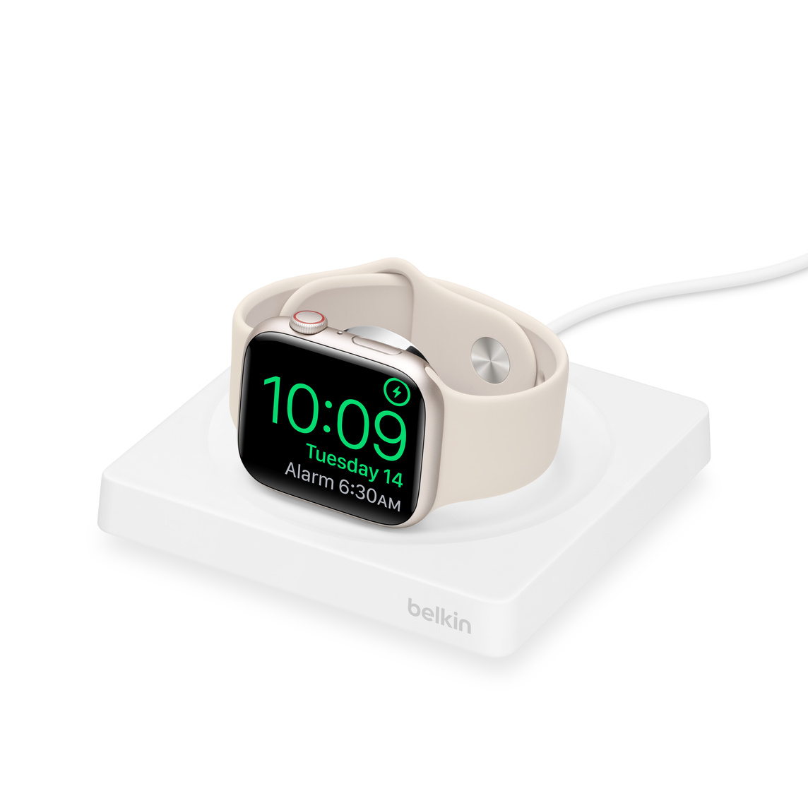 Den hvide Belkin Boost Charge Pro bærbar hurtigoplader til Apple Watch har et magnetisk hurtigopladermodul til Series 8 og Apple Watch Ultra.