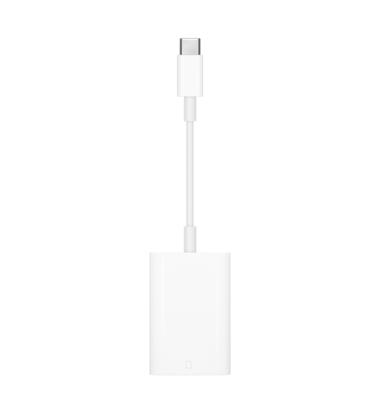 O adaptador USB-C para Leitor de cartões SD permite transferir para o Mac ou iPad com porta USB-C fotografias e vídeos de alta resolução a velocidades UHS-II. 