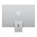 iMac in Silber, Gehäuserückseite, Apple Logo in der Mitte und einige Nuancen heller als das dunklere Gehäuse, Kabelaussparung im Standfuß, USB-C und Thunderbolt Anschlüsse unten links, Netztaste unten rechts
