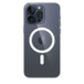 iPhone 15 Pro Max MagSafe 透明保護殼，安裝在藍色鈦金屬 iPhone 15 Pro Max 上。